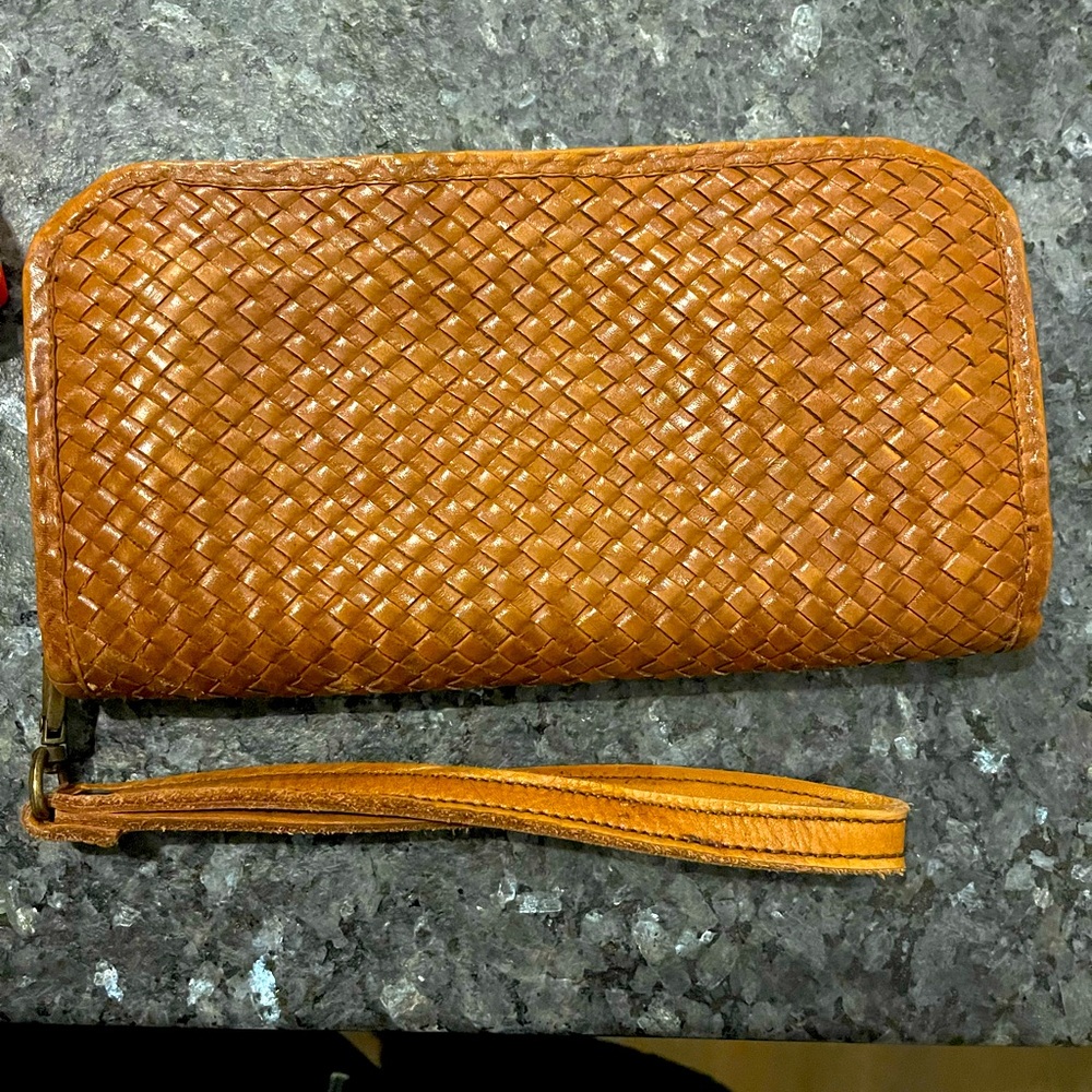 Viola Castellani Woven Leather Wallet